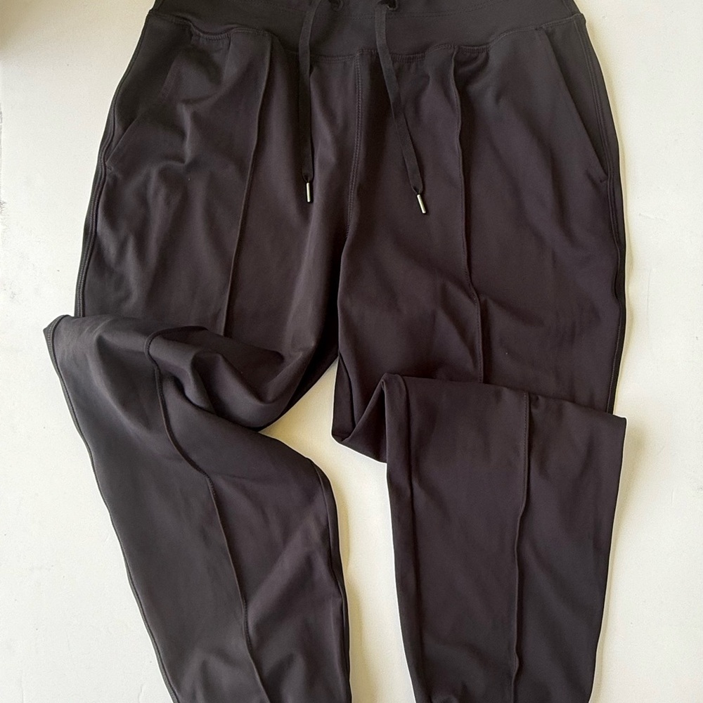 Old Navy Women’s Charcoal Joggers